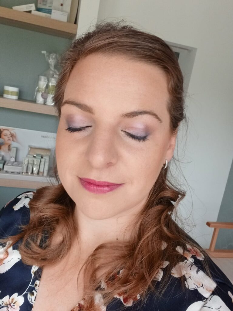 Feestlook met 3 kleuren oogschaduw​